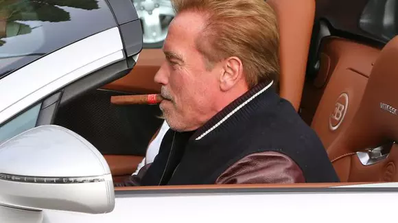 Ce mașină și-a tras Arnold Schwarzenegger! "Terminatorul" a dat o avere pe supercar