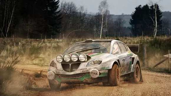 Ce se întâmplă când automobilele de stradă devin mașini de raliu | FOTO