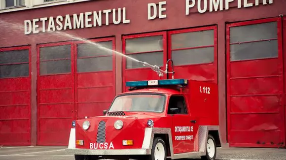 El este "Bucșă", Trabantul pompierilor din Onești | FOTO