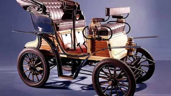 Apariția lui 3/12 HP, primul FIAT din istorie