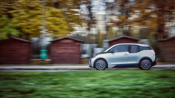BMW i3 vine acum cu un pachet dedicat de servicii