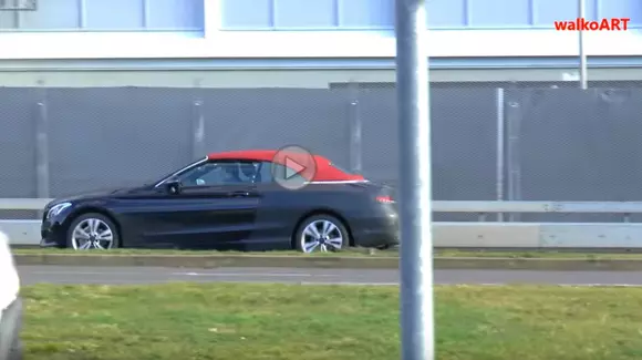 Mercedes-Benz Clasa C Cabrio, surprins în teste