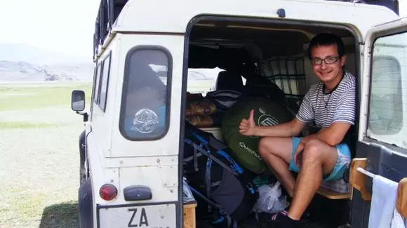 Un român a călătorit 230.000 de kilometri pe patru continente făcând autostopul