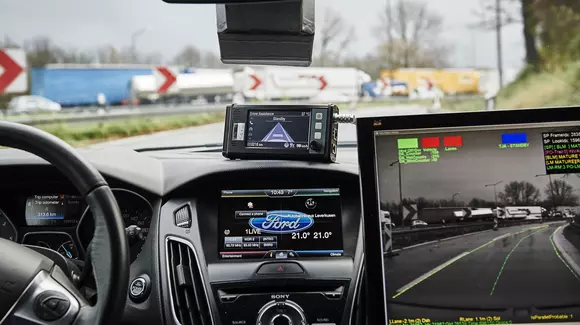 Marea Britanie va permite testarea automobilelor autonome pe drumurile publice