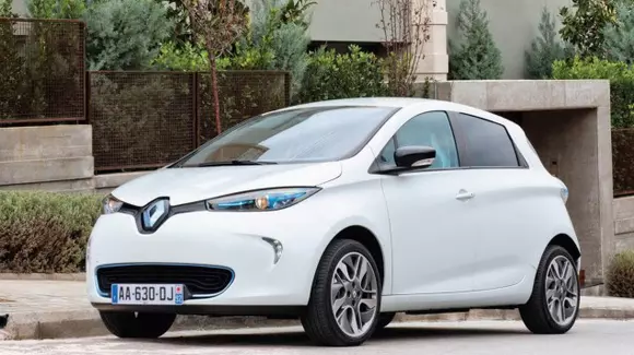 Renault recheamă în service peste 10.000 de exemplare Zoe