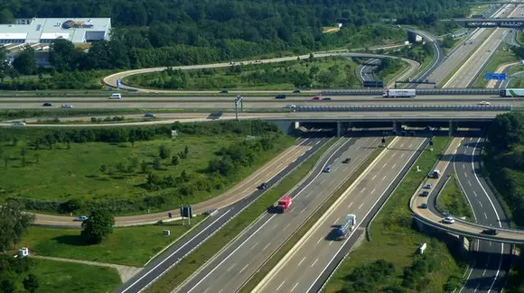 Întreg tronsonul de autostradă Sibiu - Piteşti pe SEAP în octombrie