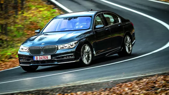 BMW 730d xDrive – Vitrina cu tehnologie