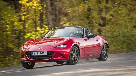 Mazda MX-5 a primit titlul de World Car of the Year 2016