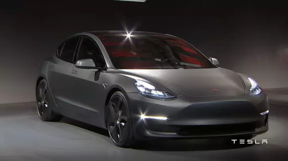 Conceptul pentru Tesla Model 3 - 350 de kilometri autonomie și peste 115.000 de unități rezervate