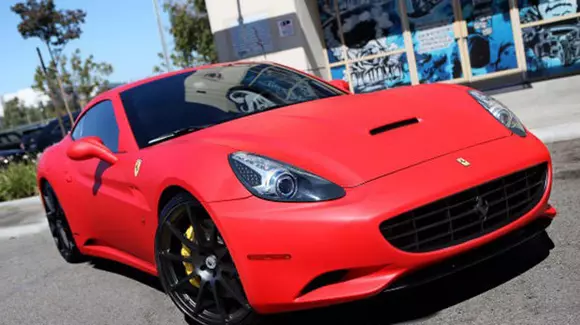 Știi de unde vine căluțul cabrat, logo-ul Ferrari?