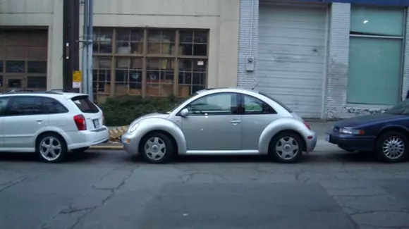 Ce faci dacă ți-ai găsit ocupat locul de parcare pe care-l plătești?