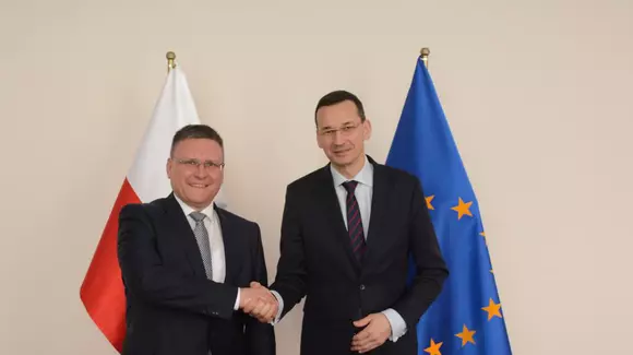 Daimler investește jumătate de miliard de euro într-o fabrică de motoare din Polonia