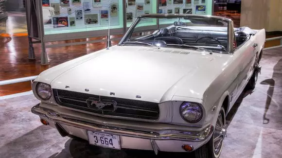 Cum arăta primul Ford Mustang și de unde i se trage numele
