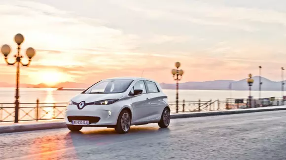 Ai mașină electrică sau hibridă? Ai acces gratuit în parcările publice din București