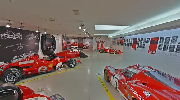 Ți-ar plăcea să vizitezi două dintre muzeele Ferrari de acasă? Acum poți
