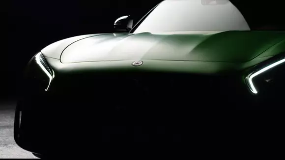 Apar detalii noi despre Mercedes-AMG GT R: 585 CP și 0-100 km/h în 3,6 secunde!