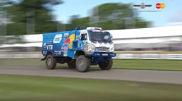 Un camion Kamaz a făcut spectacol la Goodwood