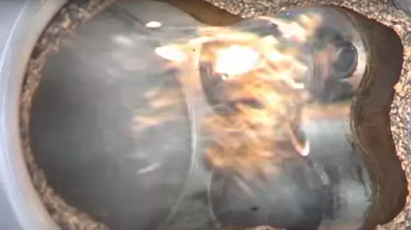 Ce se întâmplă în interiorul unui cilindru? (VIDEO)