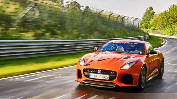 Jaguar F-Type SVR - Taxi pe Nurburgring