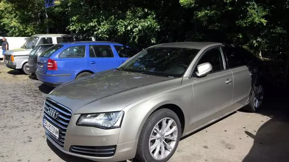 Euro 2016 - Ce mașini conduc fotbaliștii echipei naționale. Cine e cel mai tare din parcare?