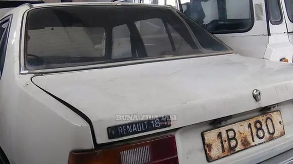 Cum arată mașina pe care a condus-o Elena Ceaușescu!