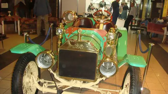 Povestea uneia dintre cele mai vechi mașini din România: Fordul Speedster