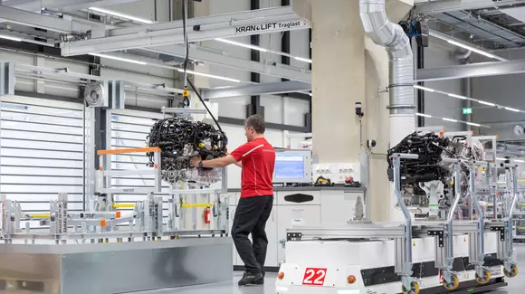 Porsche inaugurează o nouă fabrică pentru motoare în opt cilindri