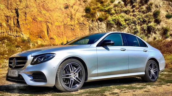 LIVE VIDEO cu Mercedes-Benz E200