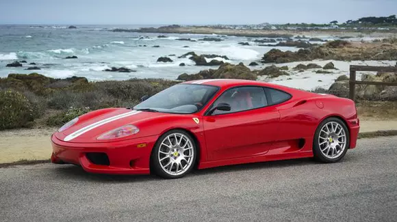 Trei motive pentru care e bine că nu ai un supercar în România