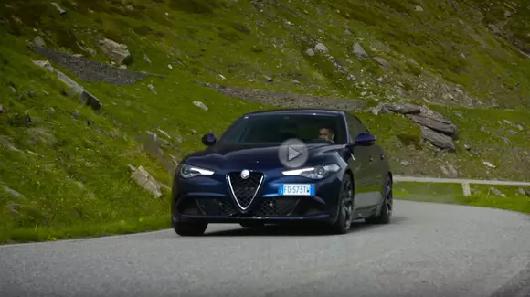 Chris Harris testează noua Alfa Romeo Giulia Quadrifoglio