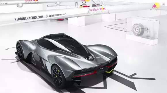 Aston Martin va dezvolta un rival pentru Ferrari 488 GT