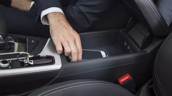Audi a lansat o carcasă cu încărcare wireless pentru iPhone