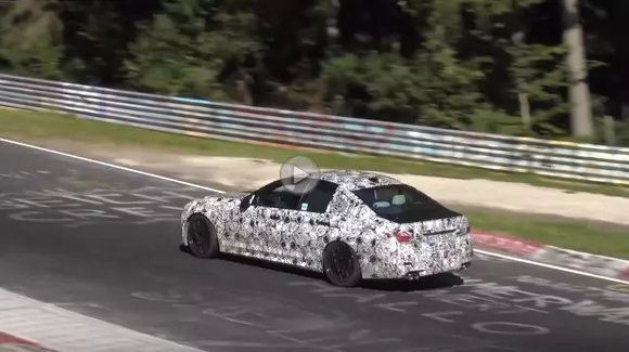 Viitoarele BMW M5 și X3, surprinse pe Nurburgring