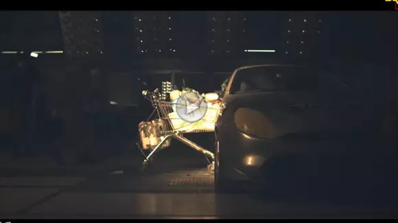 Crash test și record de viteză cu un cărucior de cumpărături