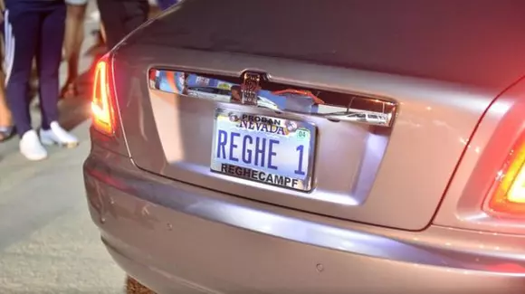 Ce mașină are Laurențiu Reghecampf! Uite ce numere și-a ales stelistul!