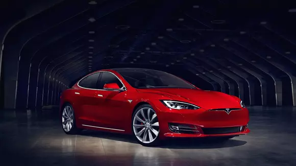 Tesla Model S P100D și-a făcut apariția în configuratorul americanilor
