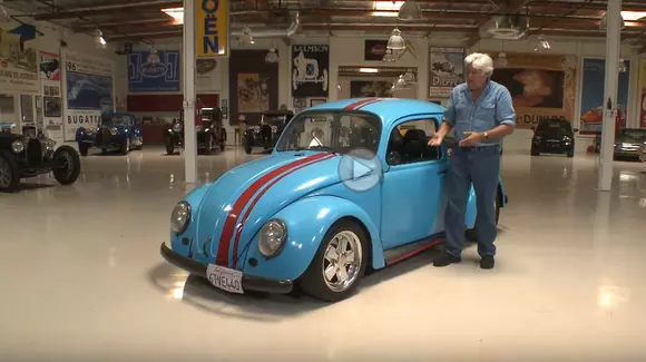 Jay Leno își face de cap cu un Beetle cu motor de RX-7