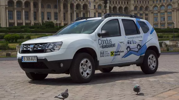 (P) Bursa de Valori București te premiază cu o Dacia Duster dacă investești