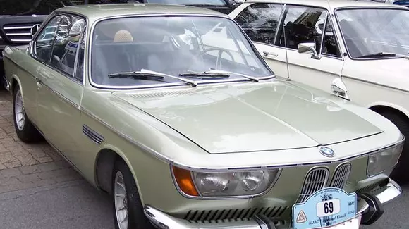 5 lucruri mai puțin cunoscute despre 2000 CS Coupe, unul dintre cele mai "inedite" BMW-uri