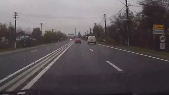 De necrezut! Un șofer a surprins un accident cumplit petrecut în județul Prahova | VIDEO