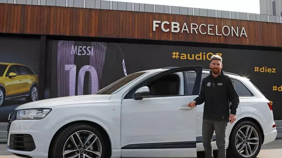 Jucătorii FC Barcelona au primit noile mașini. Audi Q7 a fost preferatul catalanilor