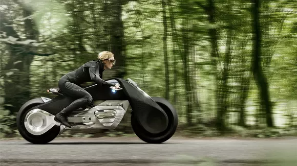 Un nou concept aniversar BMW Vision Next 100. O motocicletă electrică desprinsă din seria Batman