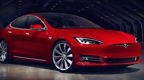 Elon Musk joacă după propriile reguli. A amânat prezentarea de seara trecută