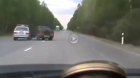 Din Rusia: Urmărire de tot râsul