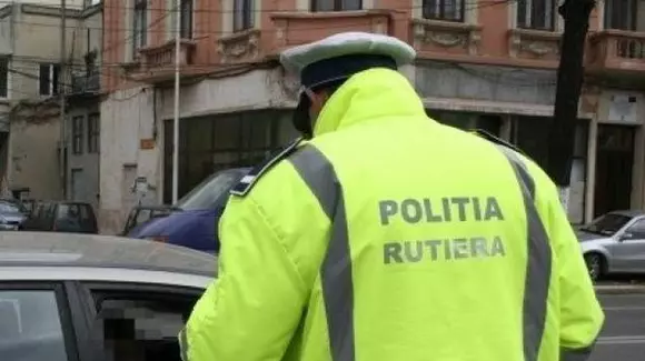 Șocant: pedofilul din lift este agent la Poliția Rutieră din București
