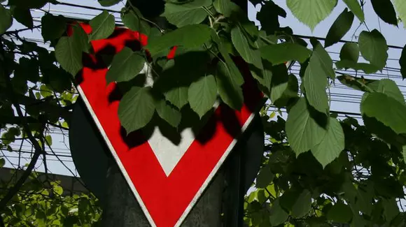 Există un oraș european fără semne de circulație. Cum e posibil?