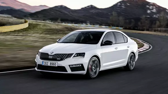 Skoda Octavia RS facelift - Poze și detalii oficiale