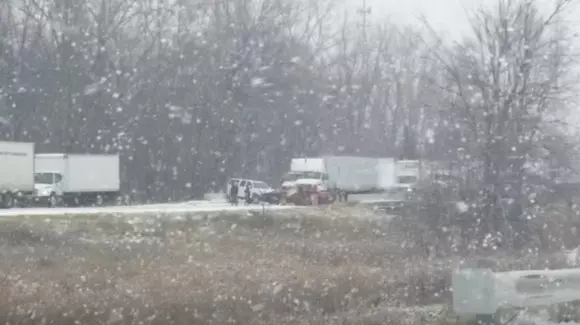 40 de mașini au fost implicate într-un accident în SUA