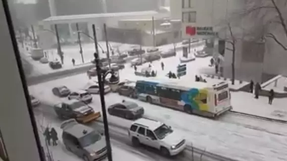 Poleiul tot polei rămâne. Șoferii din Montreal și patinajul pe patru roți