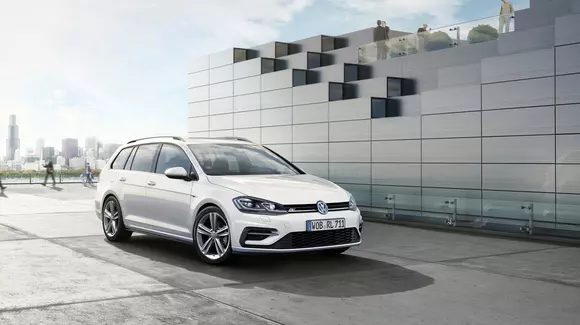 Volkswagen Golf facelift, acum și în echiparea R-Line